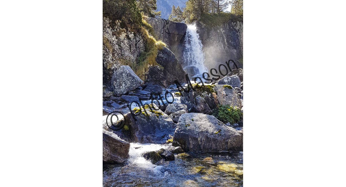 Cascade dans la vallée de la Fruitière